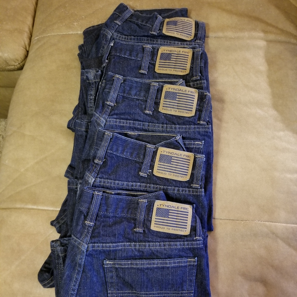 Bundle of 5 Tyndale FRC Versa work jeans